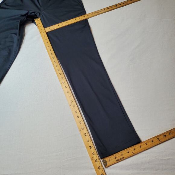 Rhone Men's Size 30X32 NWT Commuter Pants Slim Straight Leg Black 100036 - Picture 3 of 10